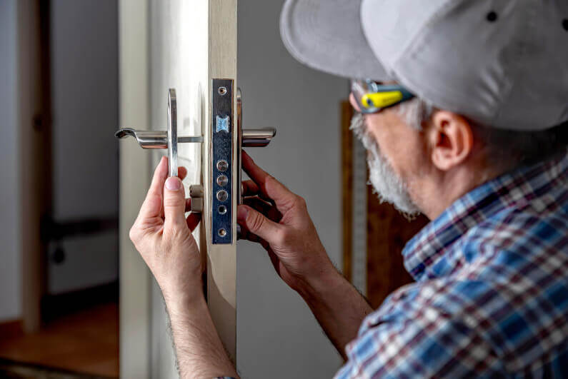 Residential Change Locks-Brevard Locksmith 247 Melbourne-Palm Bay-Merritt Island FL 32953