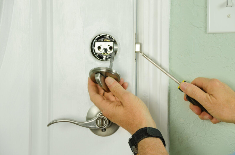 How to Choose the Best Locksmith Emergency Services